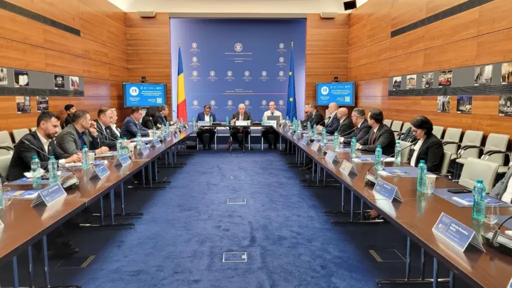 ECYBRIDGE round table on cybersecurity dynamics in Europe, photo 2